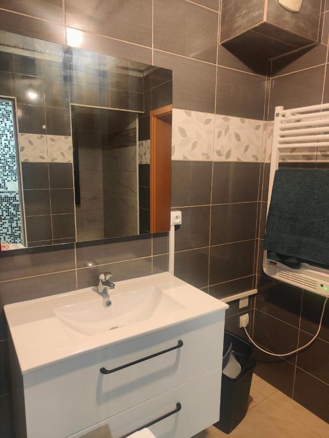 Chambre Climatisee Et Cosy Auberge Du Manala Hotel 24 24 Saint-Louis  Buitenkant foto